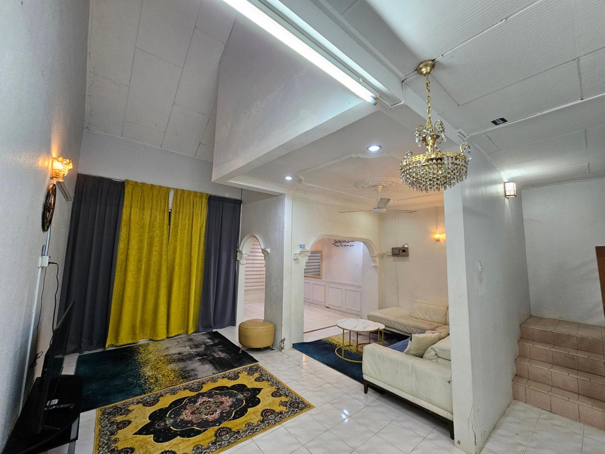 Ruhani Homestay 3 Kb - 4 Bedroom Fully Airconditioned With Wifi & Netflix Kota Bharu Kültér fotó