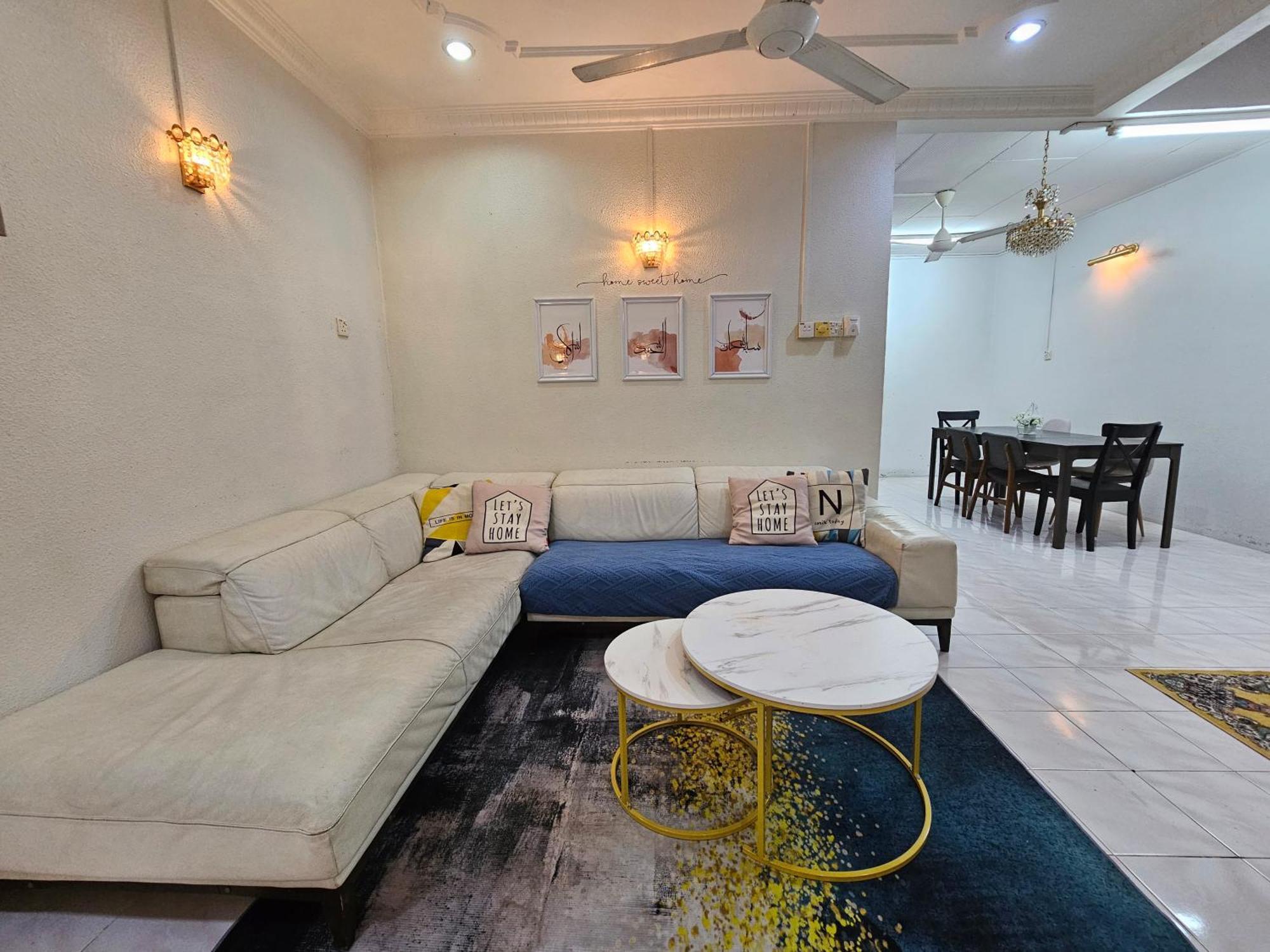 Ruhani Homestay 3 Kb - 4 Bedroom Fully Airconditioned With Wifi & Netflix Kota Bharu Kültér fotó