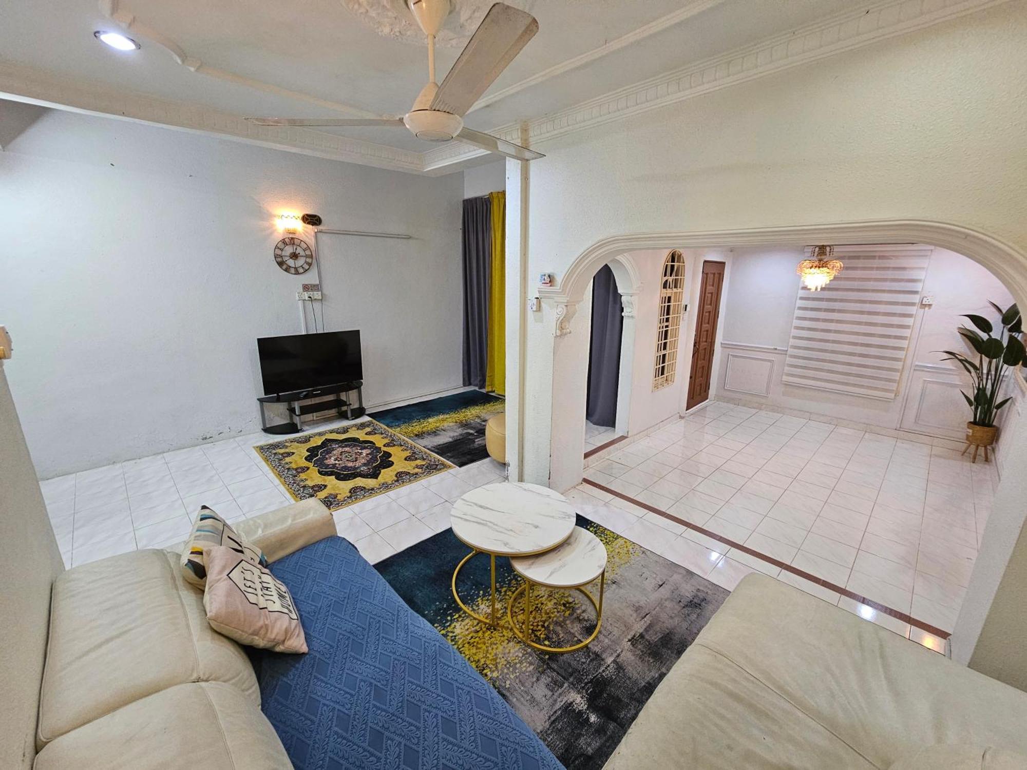 Ruhani Homestay 3 Kb - 4 Bedroom Fully Airconditioned With Wifi & Netflix Kota Bharu Kültér fotó