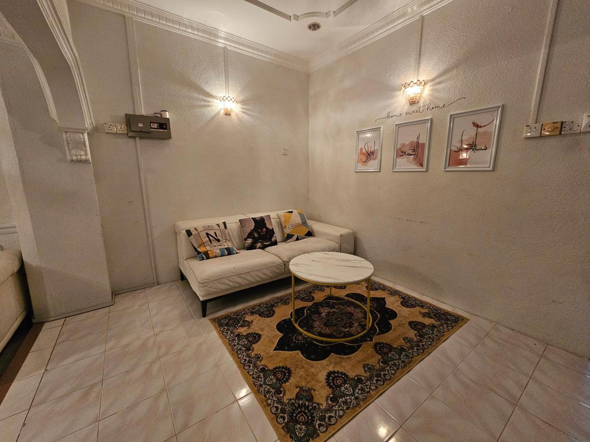 Ruhani Homestay 3 Kb - 4 Bedroom Fully Airconditioned With Wifi & Netflix Kota Bharu Kültér fotó